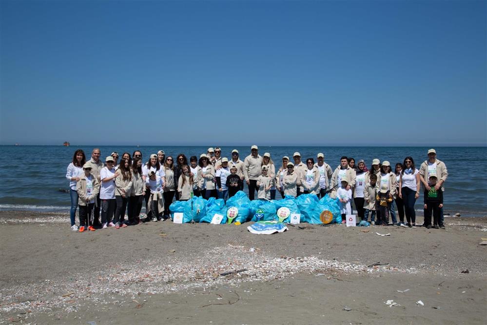 Aras Kargo 100. Yıl Anısına Samsun sahilini temizledi